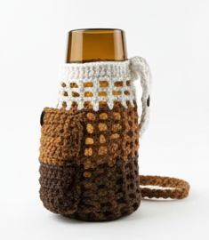 T-shirt yarn water bottle holder with pocket